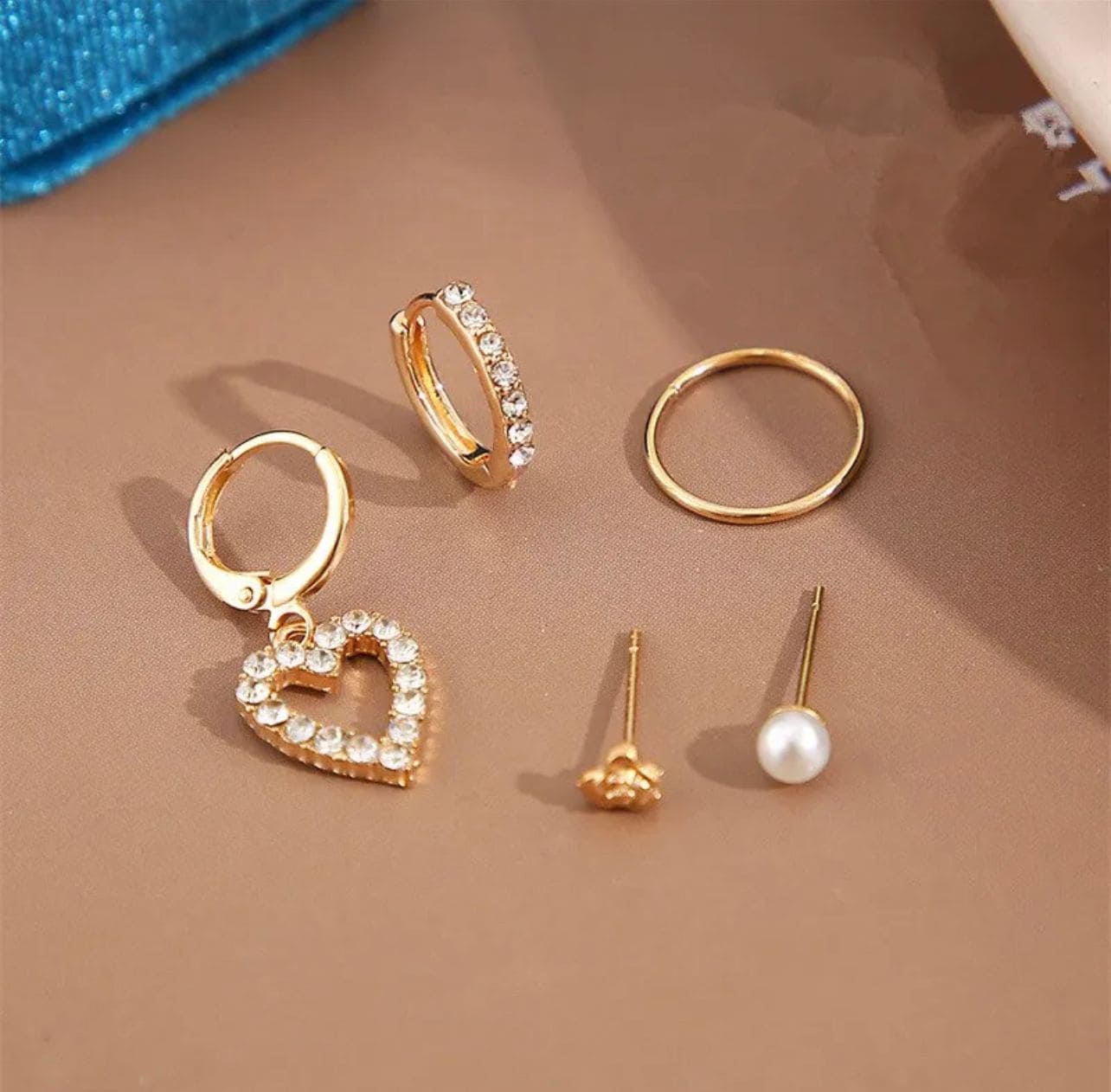 Simple Heart Round Clip Earrings For Women, Heart Round Clip Earrings, Elegant Heart Pendant Drop Earrings, Simulated Hoop Earrings Simple Heart Round Clip Earrings For Women, Heart Round Clip Earrings, Elegant Heart Pendant Drop Earrings, Simulated Hoop Earrings
